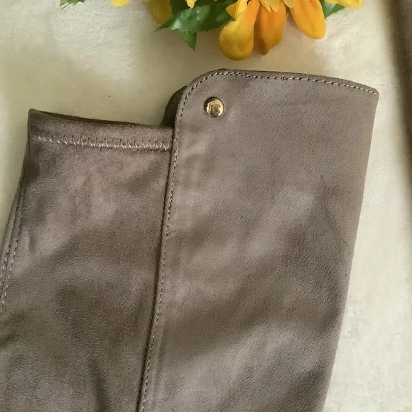 NWOT Liz Claiborne Over Knee Boots (8) - Picture 4 of 14